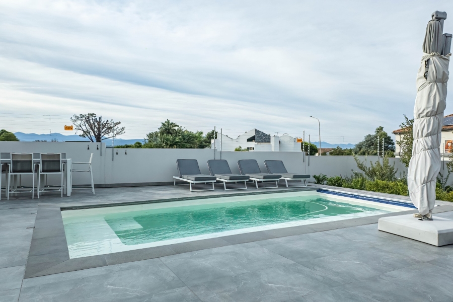 3 Bedroom Property for Sale in Bowtie Western Cape